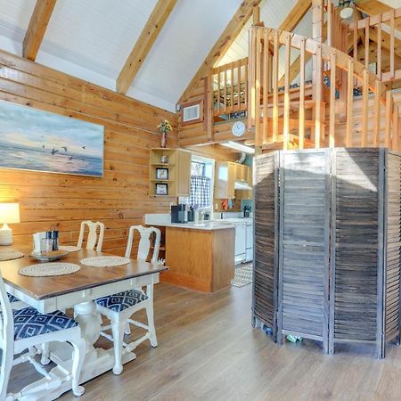 Okeechobee Cabin With Patio And Community Pool! Exterior photo