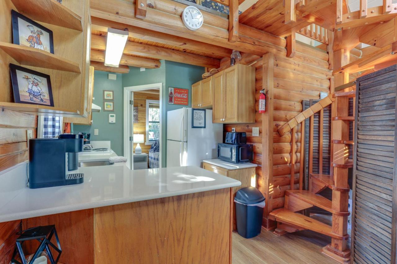 Okeechobee Cabin With Patio And Community Pool! Exterior photo