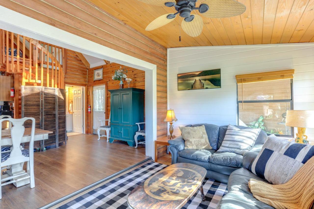 Okeechobee Cabin With Patio And Community Pool! Exterior photo